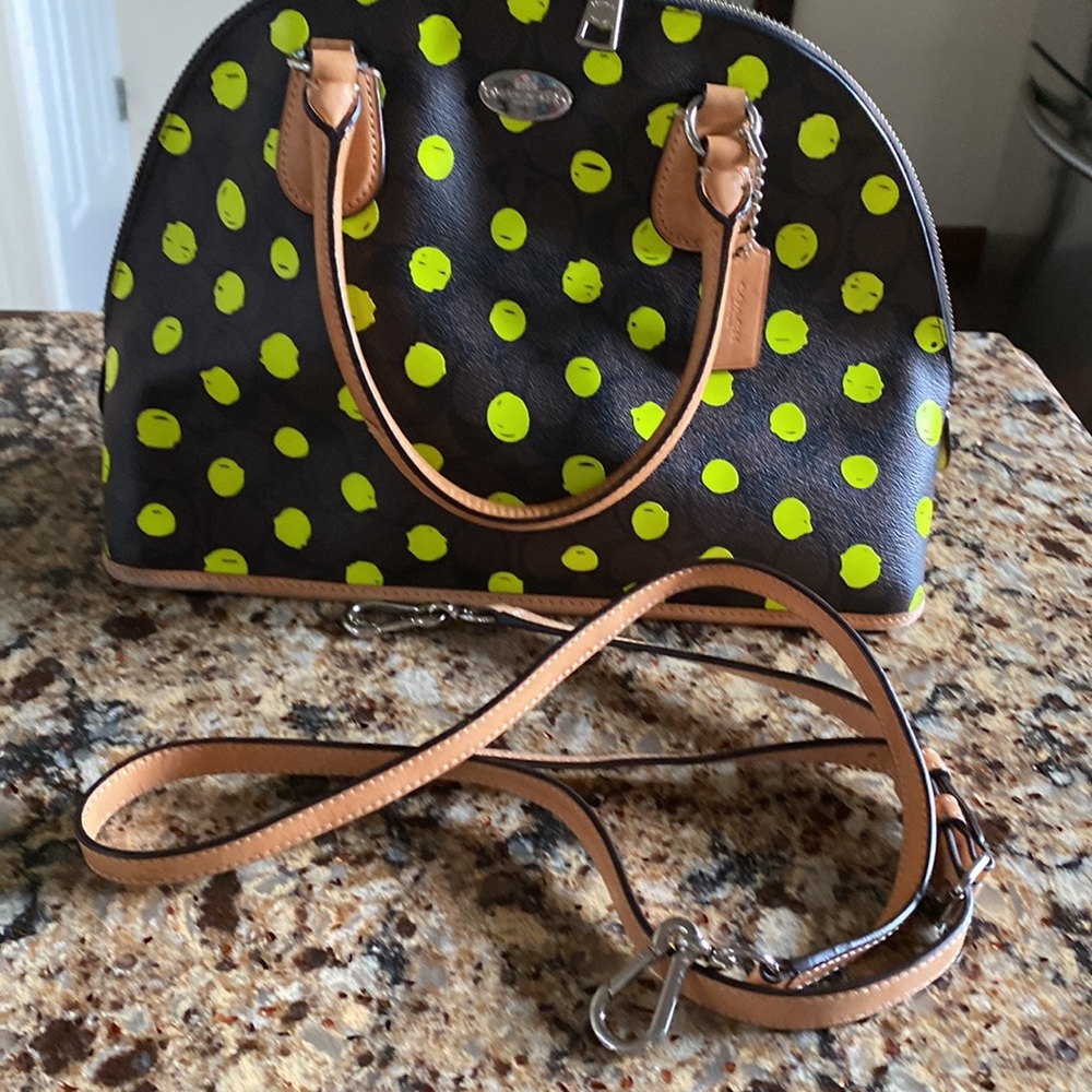 Coach excellent condition